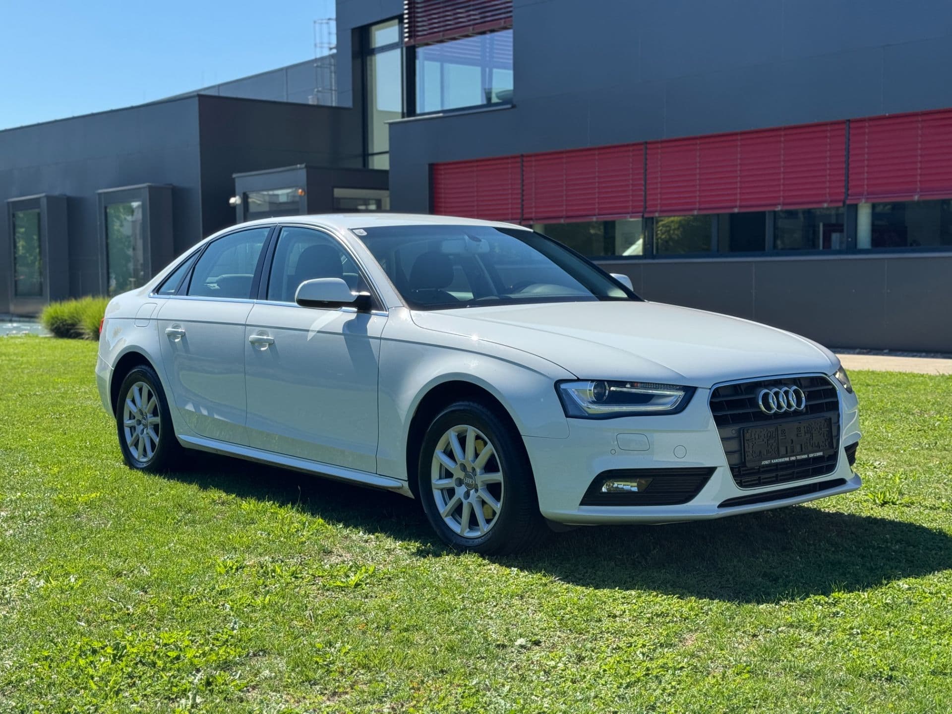 Audi A4 2,0 TDI DPF Limousine - Bild 11