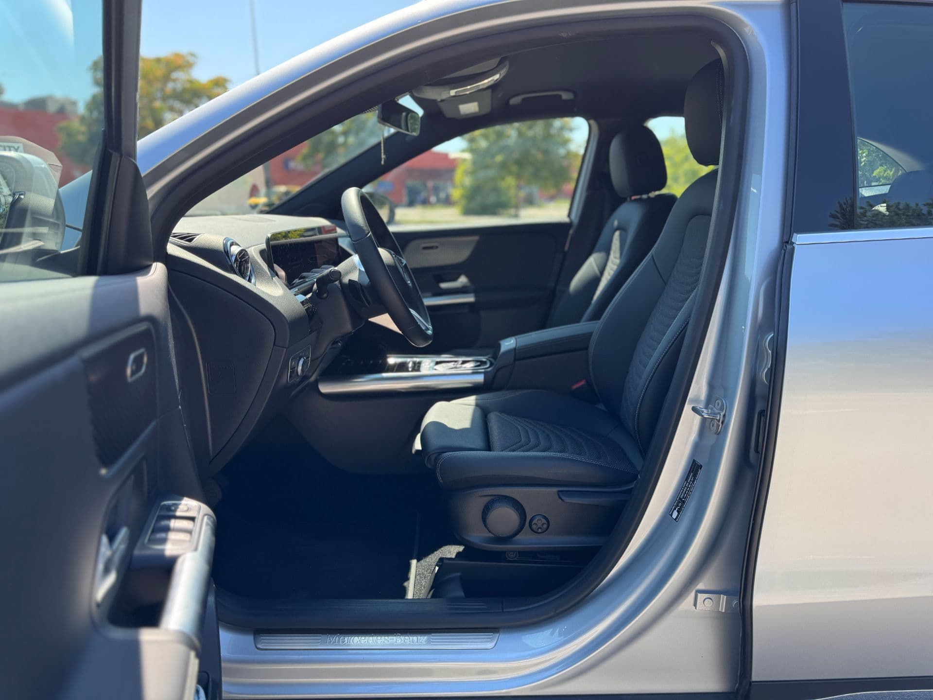 Mercedes-Benz GLA 200 Progressuve Aut. - Bild 12