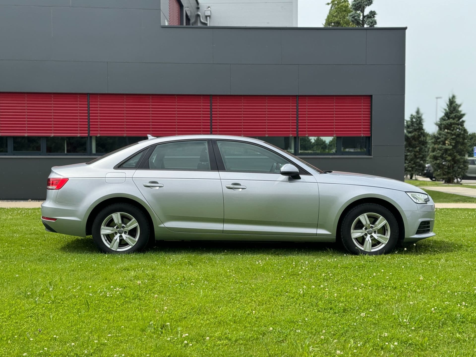 Audi A4 1,4 TFSI Limousine - Bild 9