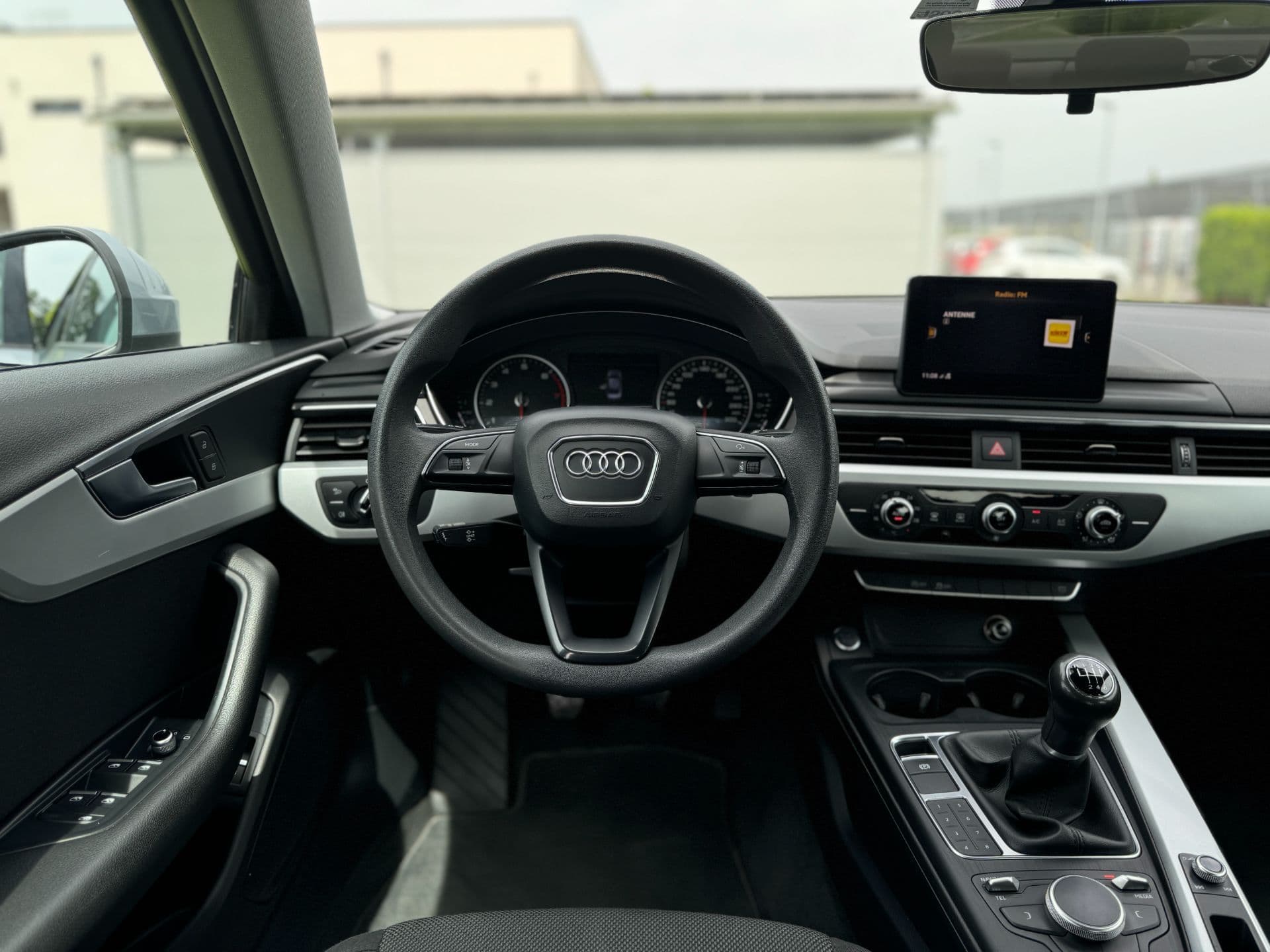 Audi A4 1,4 TFSI Limousine - Bild 16