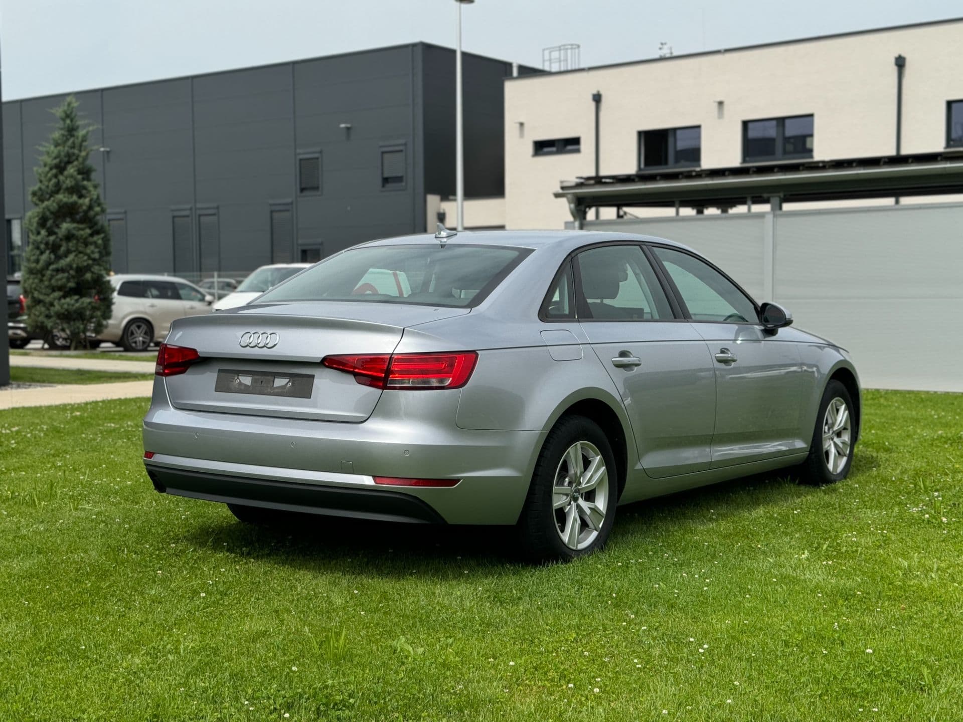 Audi A4 1,4 TFSI Limousine - Bild 8