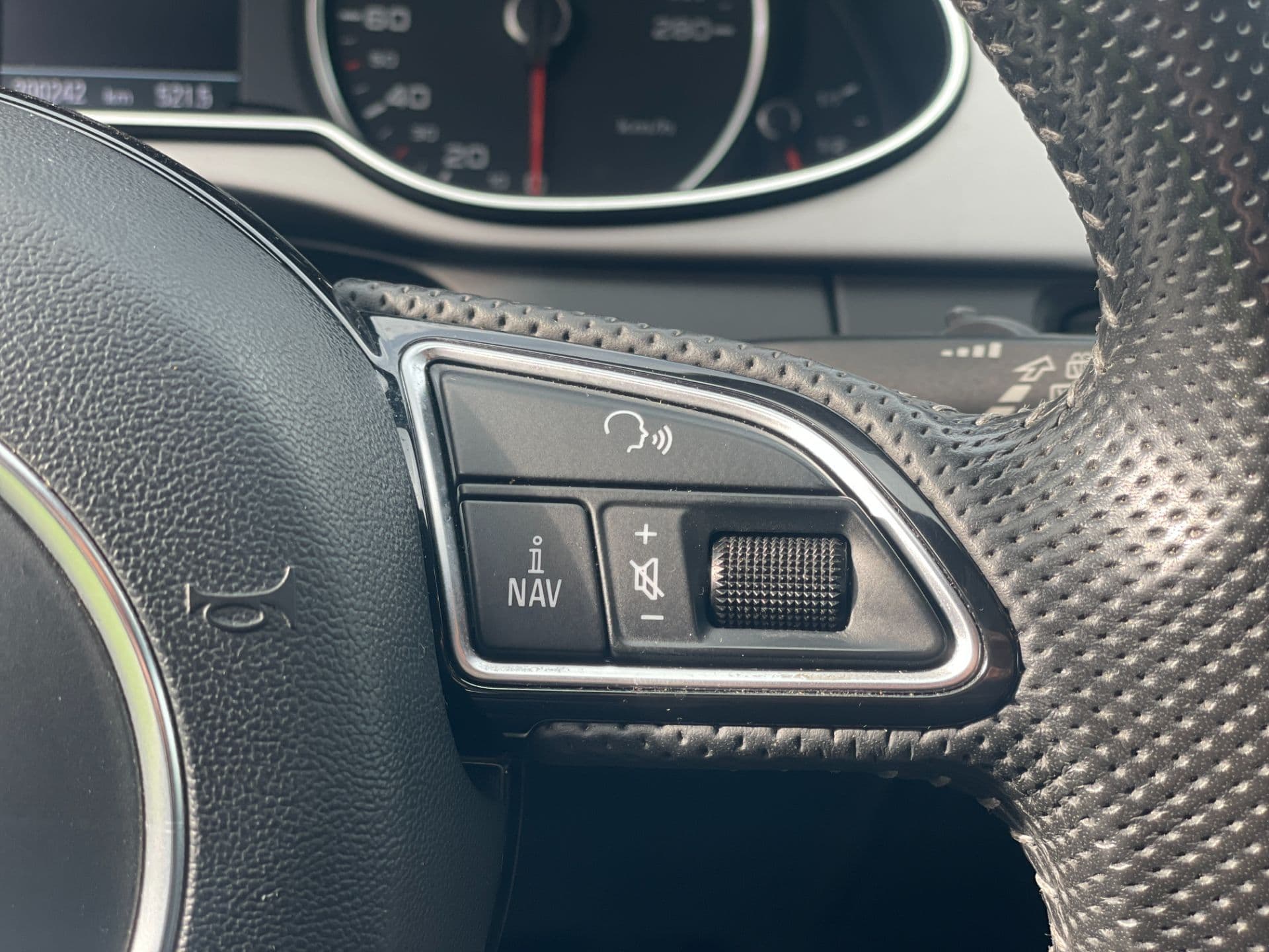 Audi A4 Avant 2,0 TFSI quattro - Bild 21