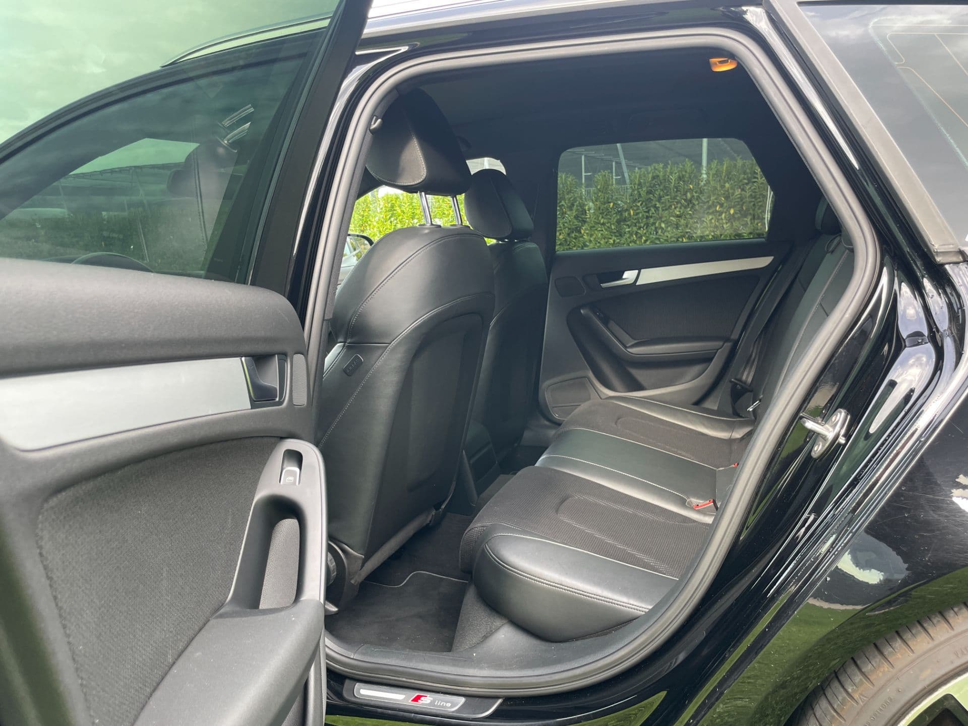 Audi A4 Avant 2,0 TFSI quattro - Bild 32