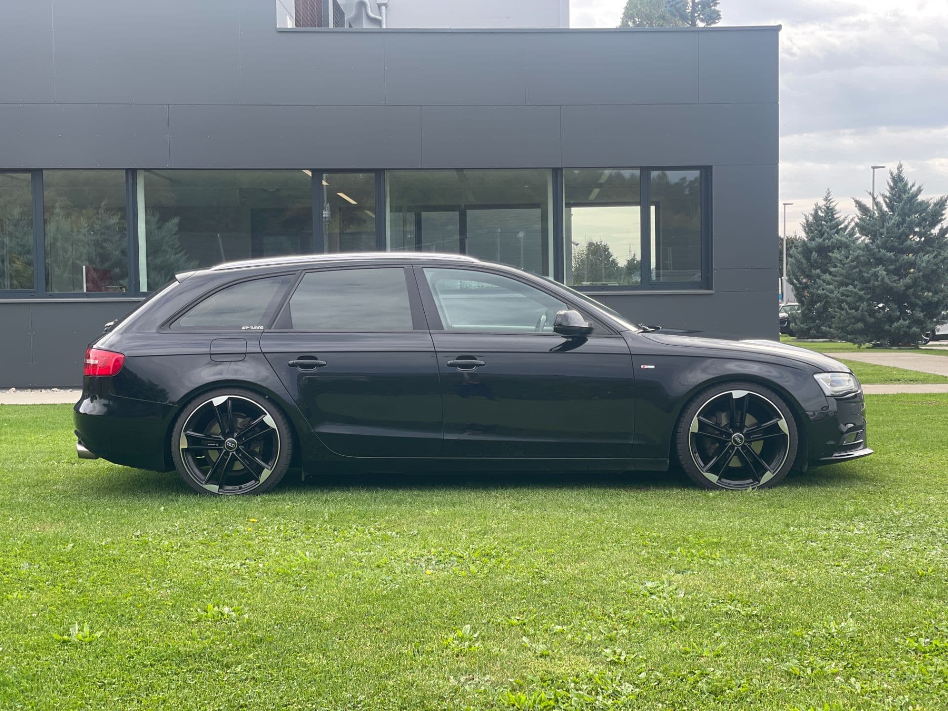 Audi A4 Avant 2,0 TFSI quattro - Bild 8