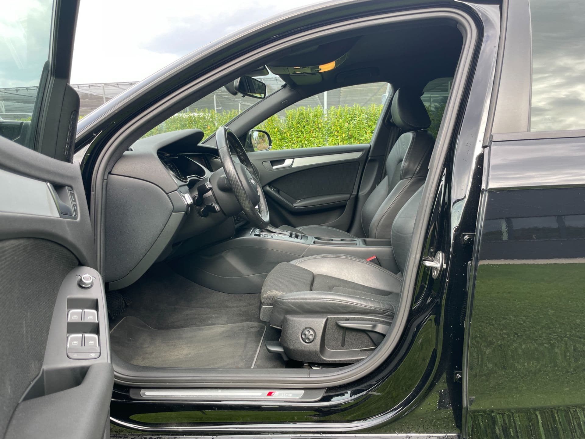 Audi A4 Avant 2,0 TFSI quattro - Bild 14