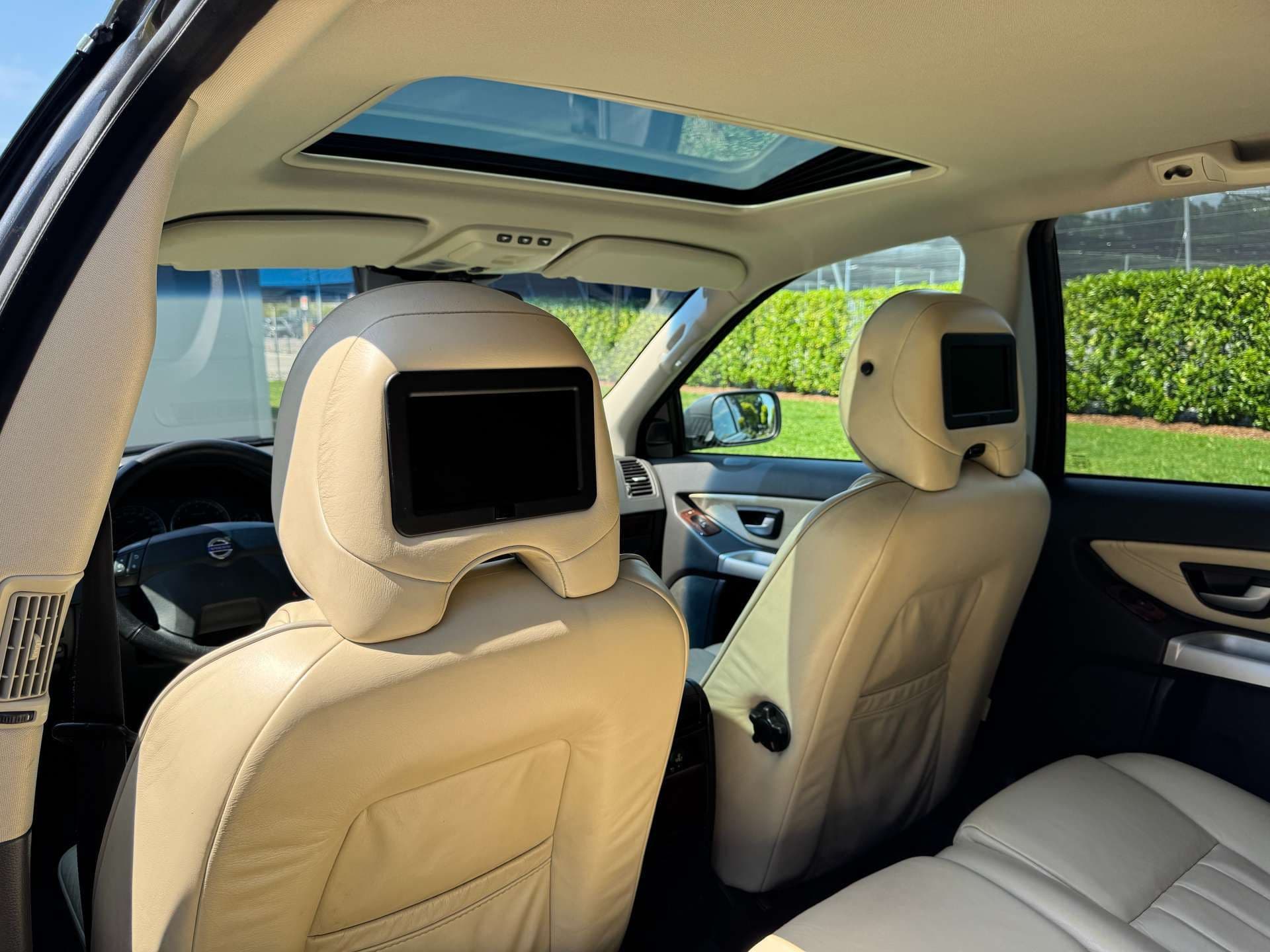 Volvo XC90 4,4 V8 Geartronic Executive AWD |*1.BESITZ* VOLL* - Bild 33