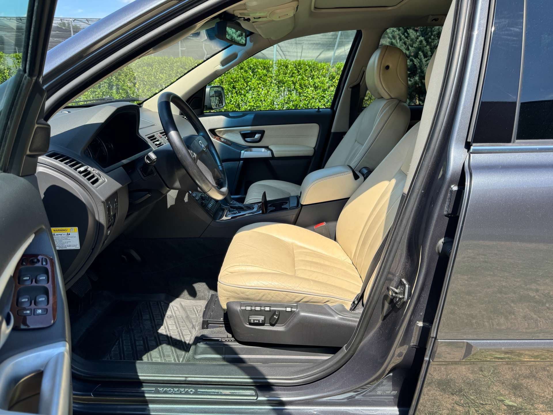 Volvo XC90 4,4 V8 Geartronic Executive AWD |*1.BESITZ* VOLL* - Bild 14