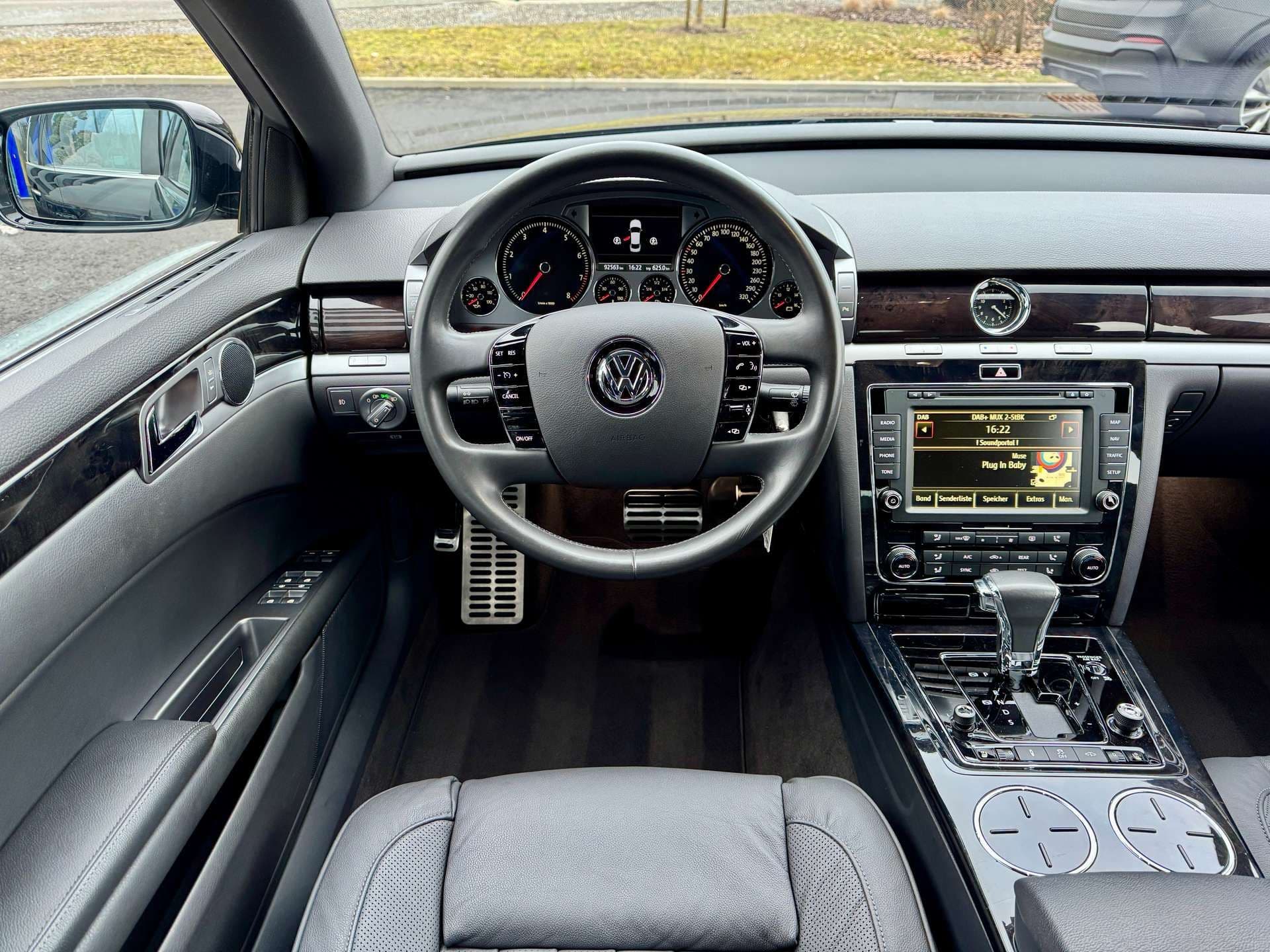 Volkswagen Phaeton 4,2 V8 5-Sitzer 4Motion | *** VERKAUFT *** - Bild 16