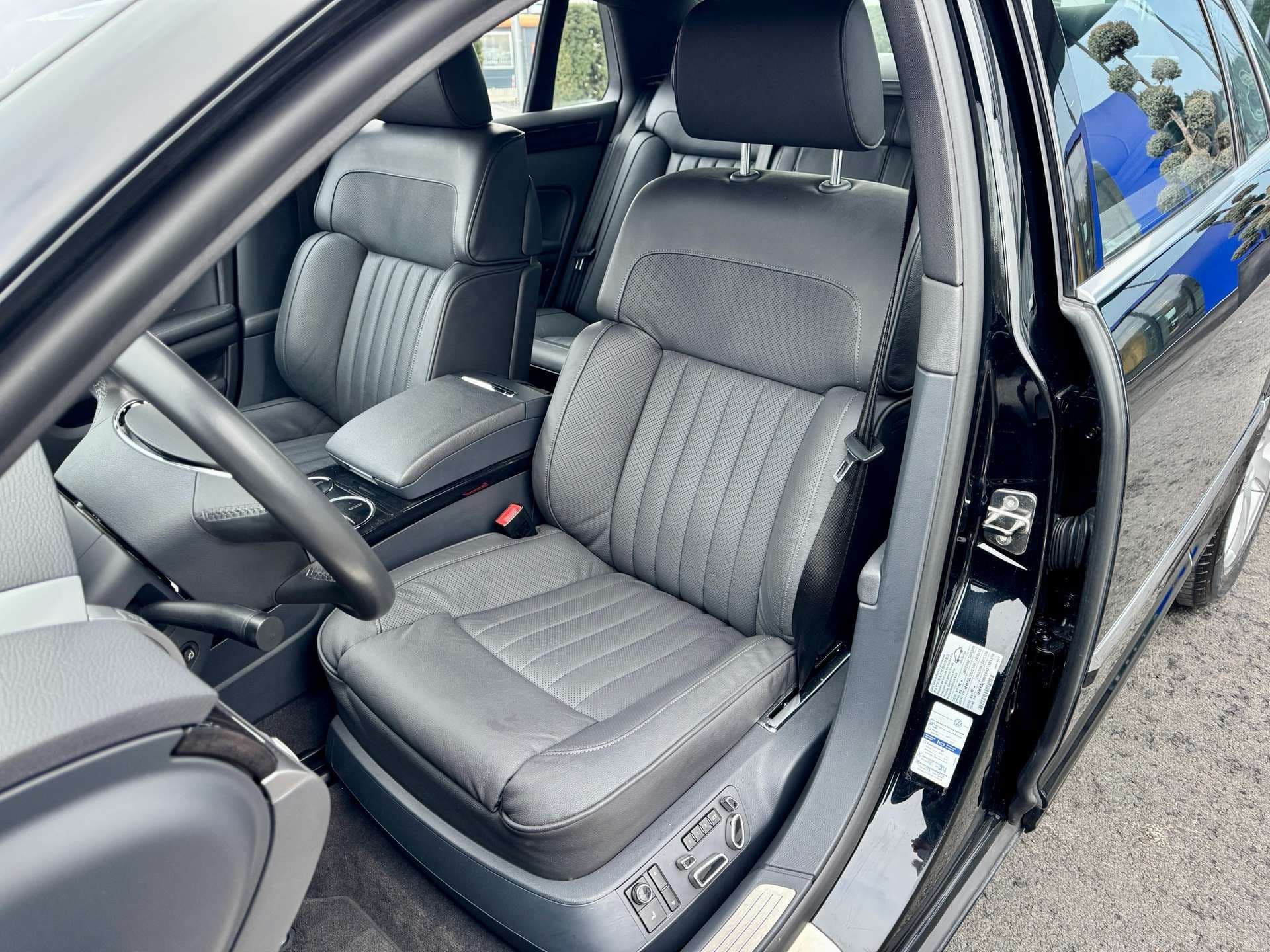 Volkswagen Phaeton 4,2 V8 5-Sitzer 4Motion | *** VERKAUFT *** - Bild 13