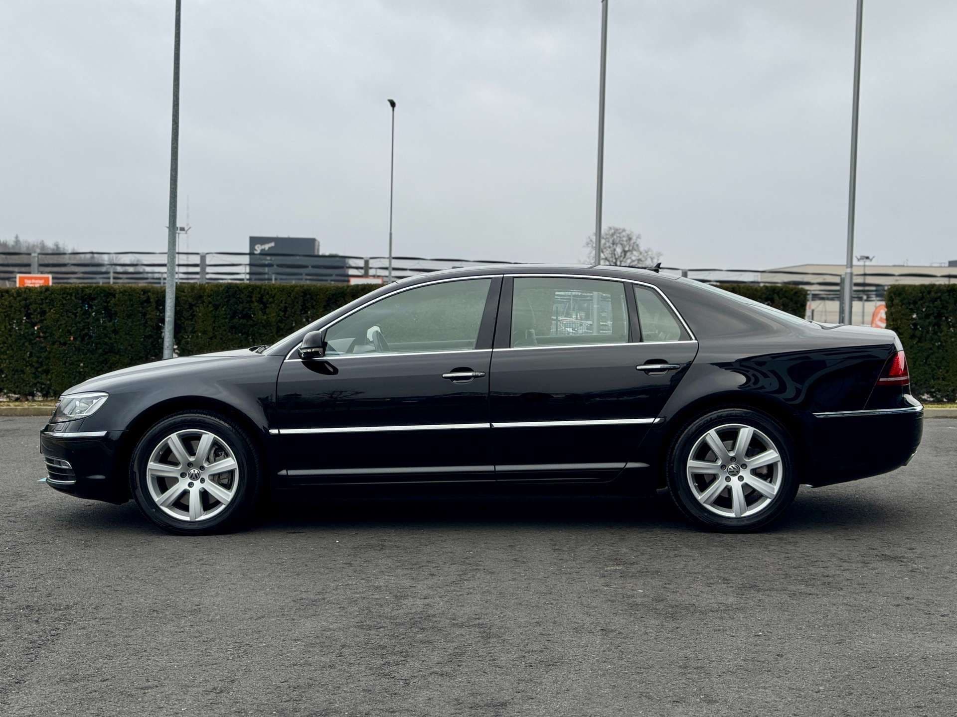 Volkswagen Phaeton 4,2 V8 5-Sitzer 4Motion | *** VERKAUFT *** - Bild 5