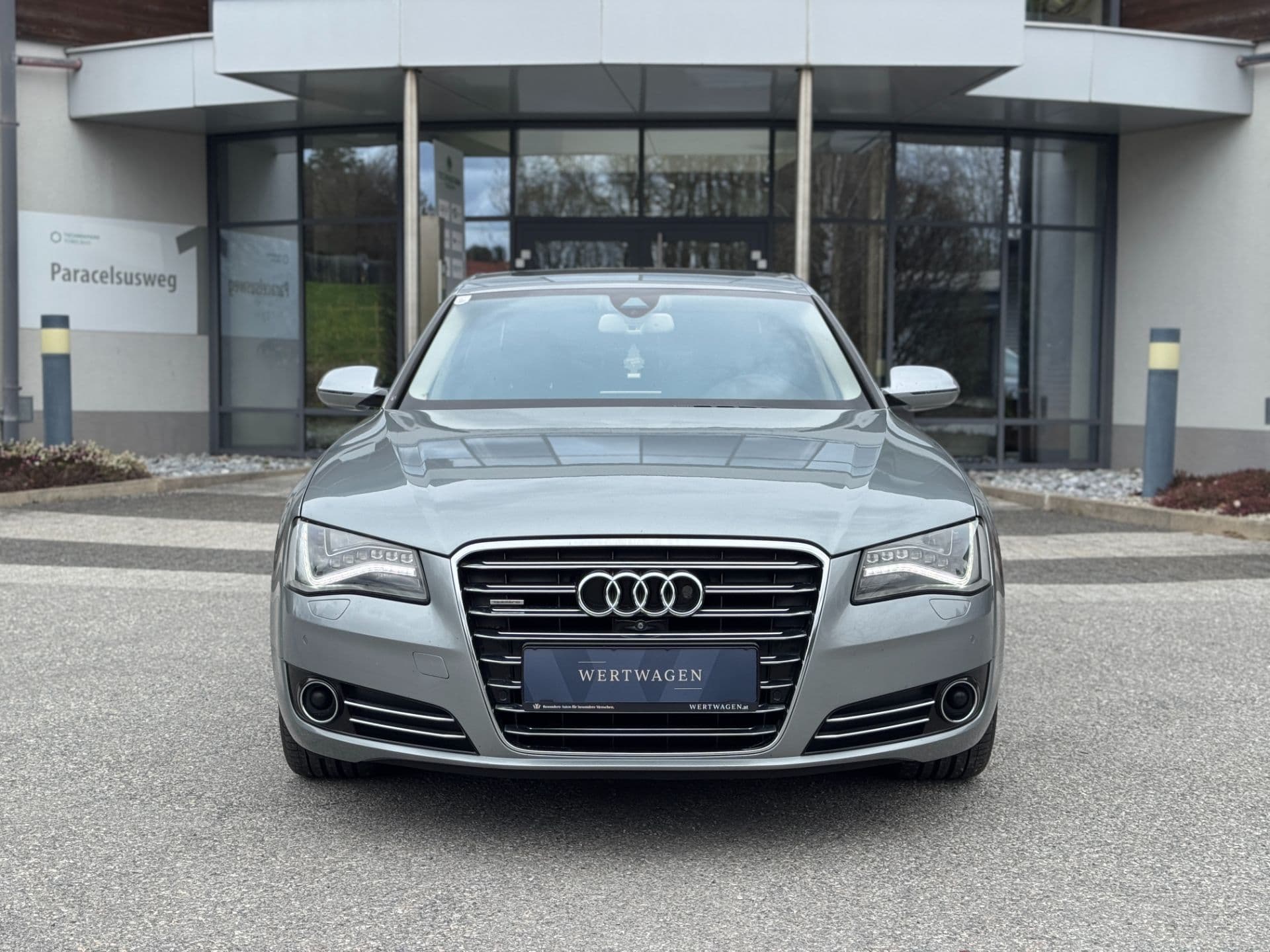 Audi A8 4,2 FSI V8 quattro Tiptronic - Bild 2