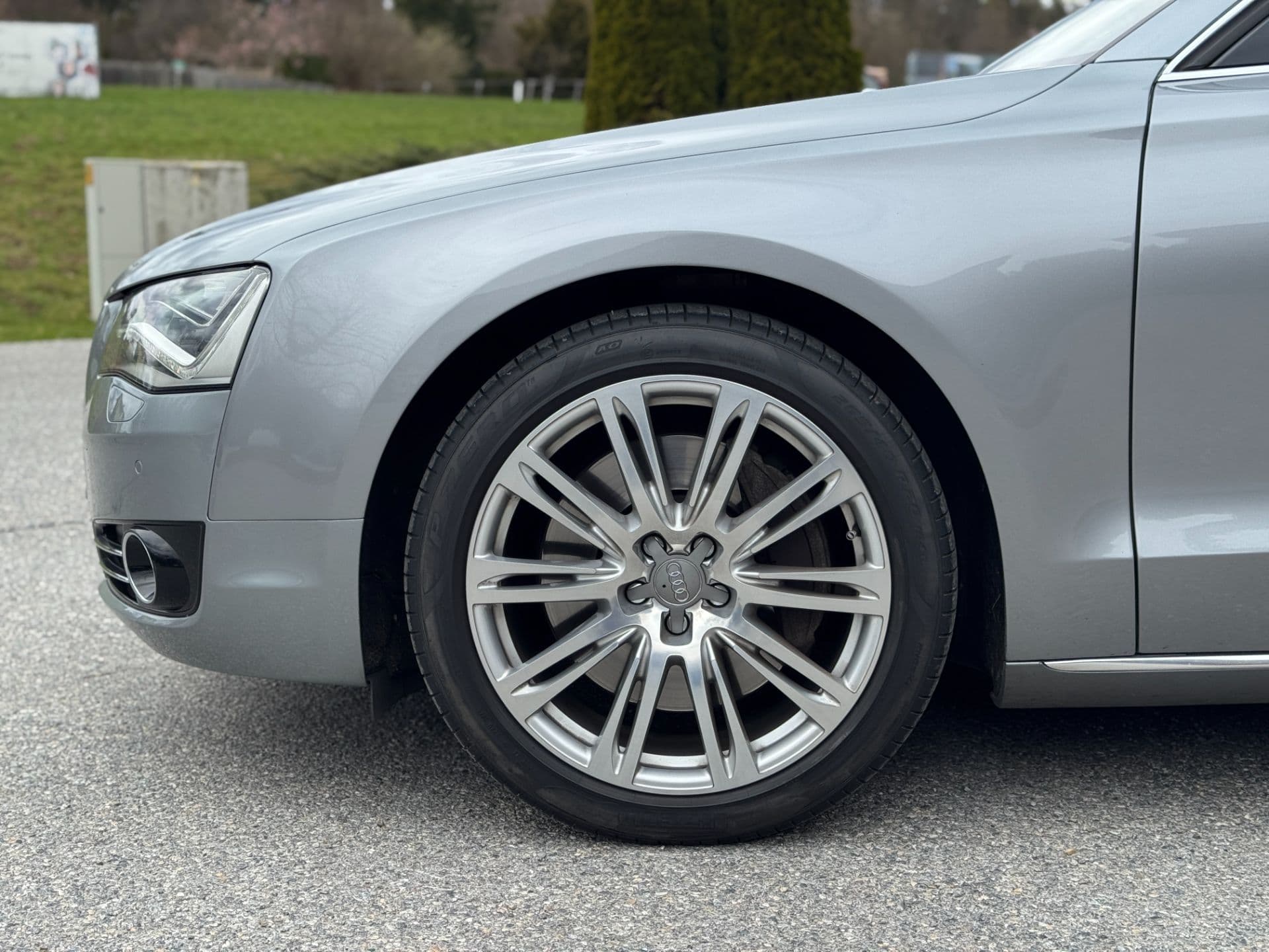 Audi A8 4,2 FSI V8 quattro Tiptronic - Bild 3