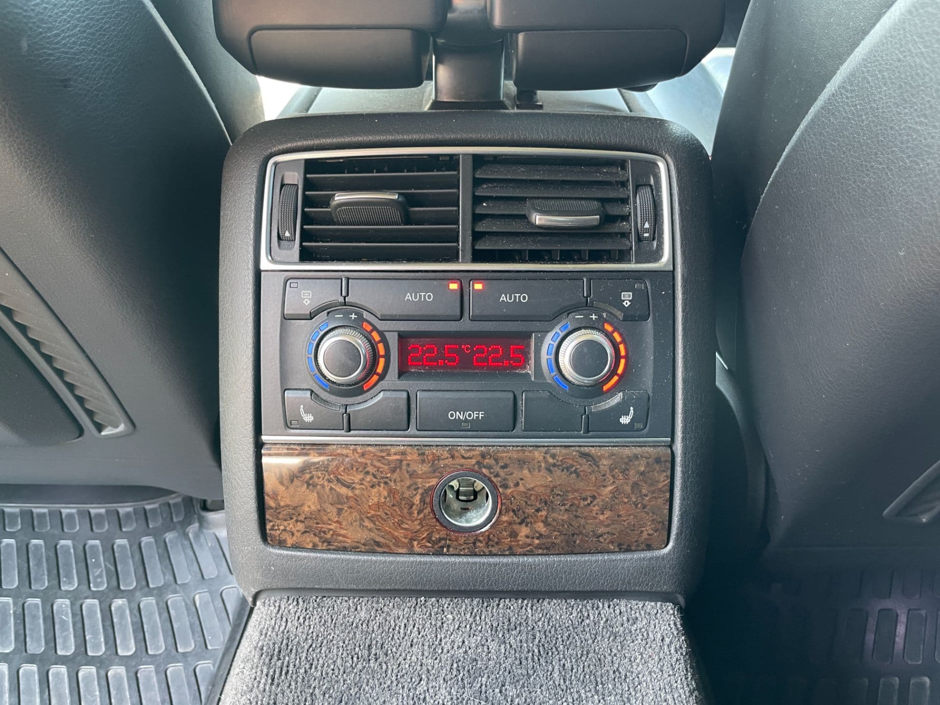 Audi A8 3,0 TDI V6 quattro Tiptronic - Bild 40