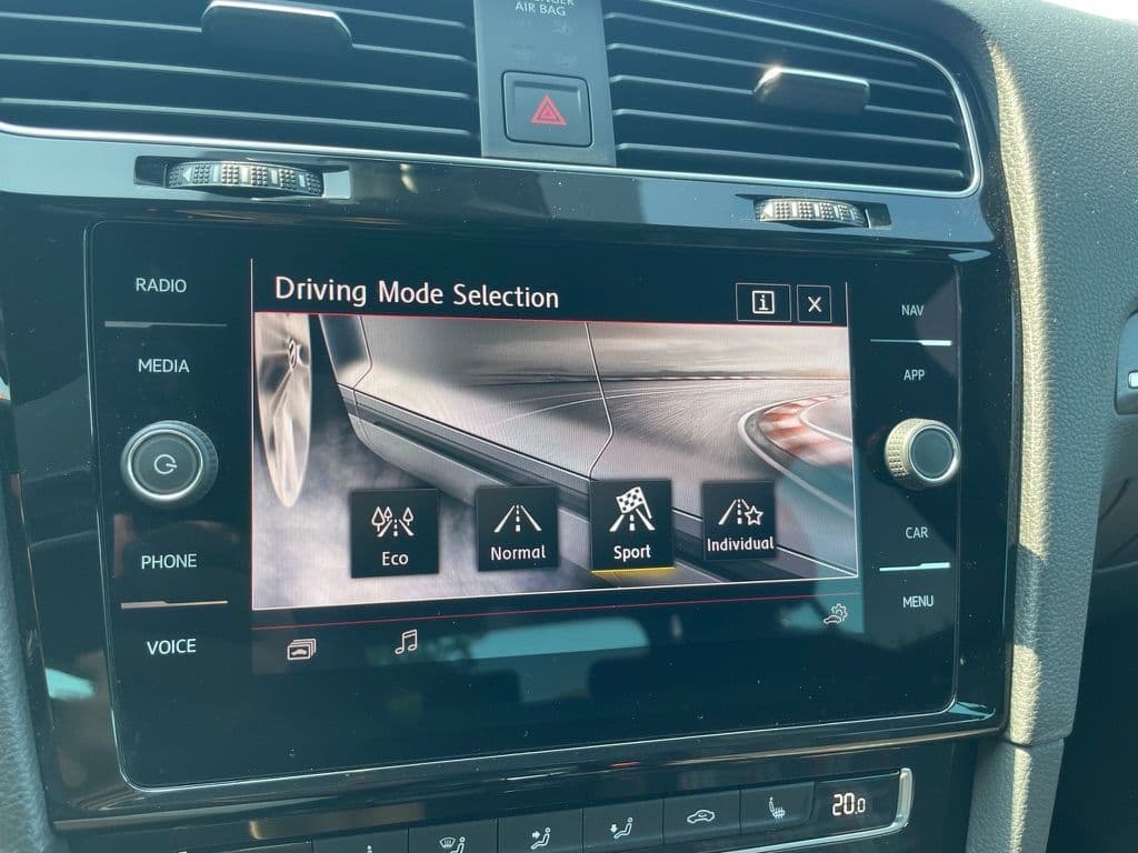 Volkswagen Golf GTI Performance 2,0 TSI DSG - Bild 47