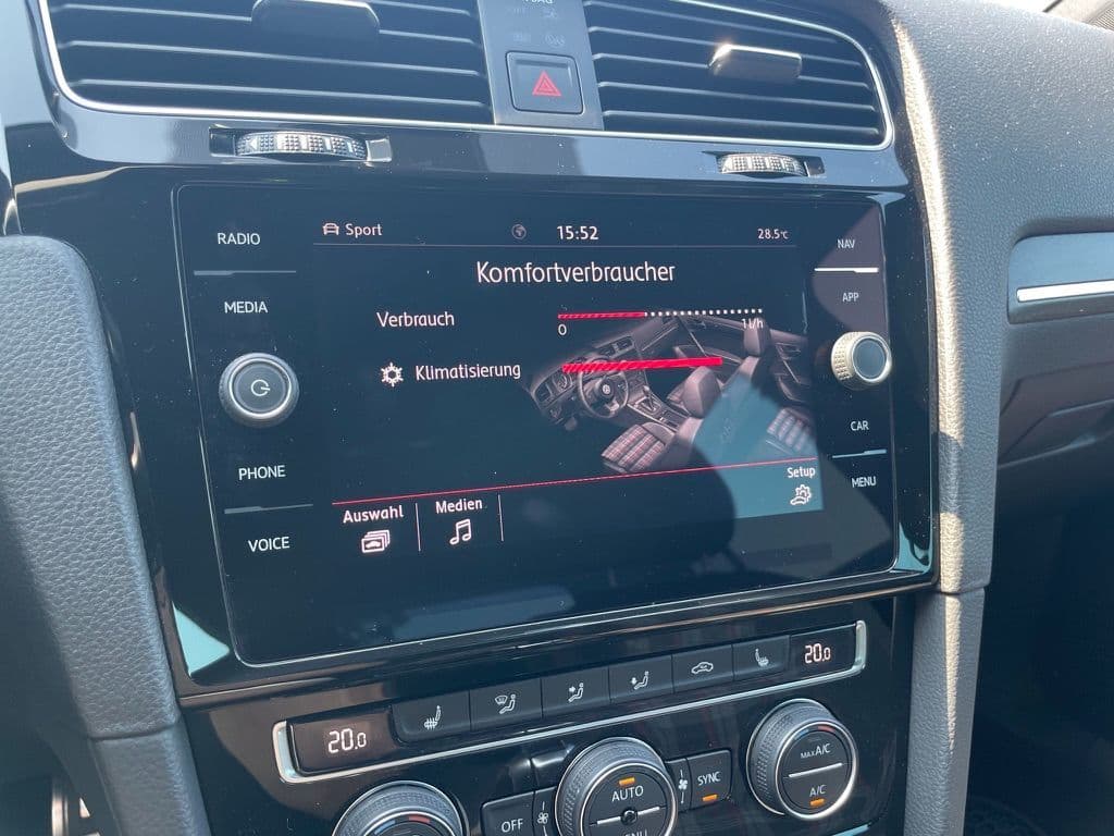 Volkswagen Golf GTI Performance 2,0 TSI DSG - Bild 42